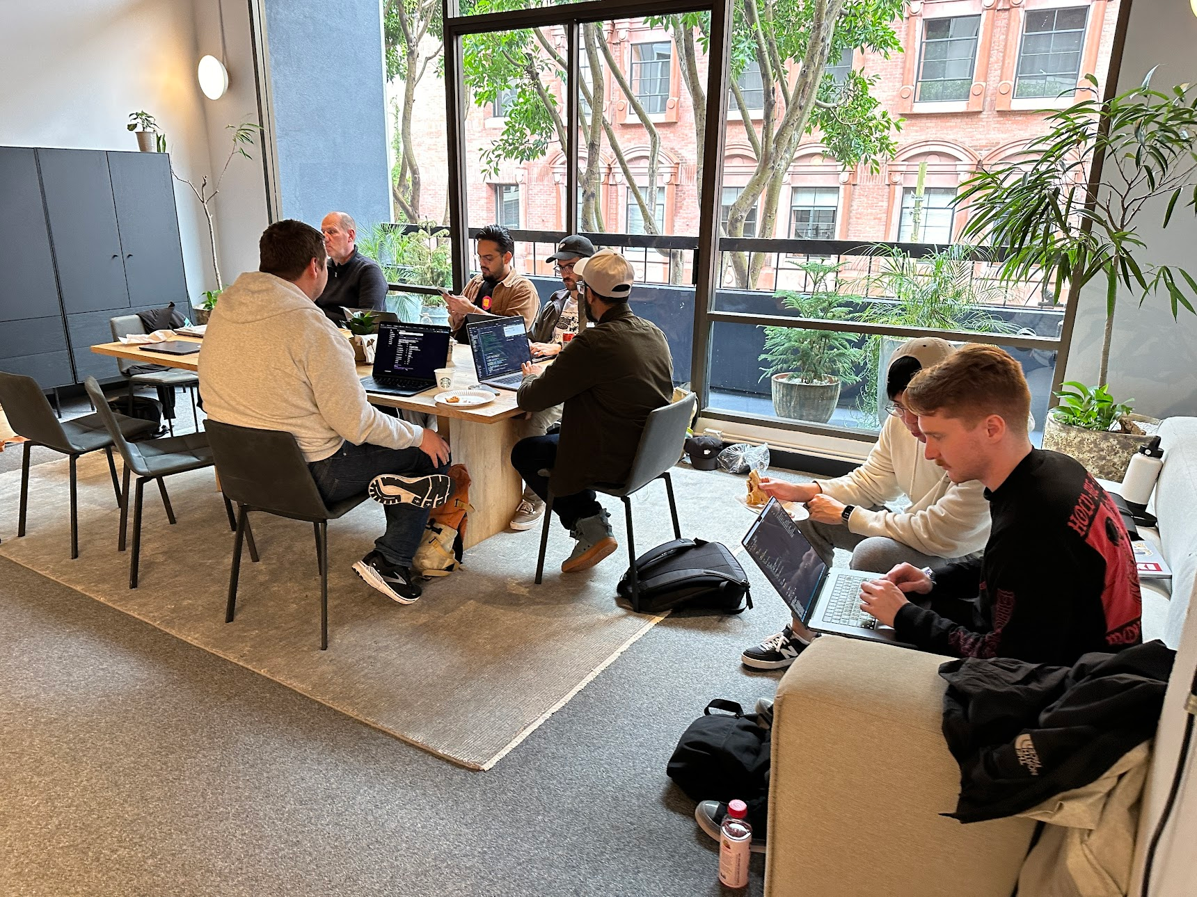 And.. we’re off! Our hackers are quick to start! Some developers with experience building frames are mentoring those new to the ecosystem.