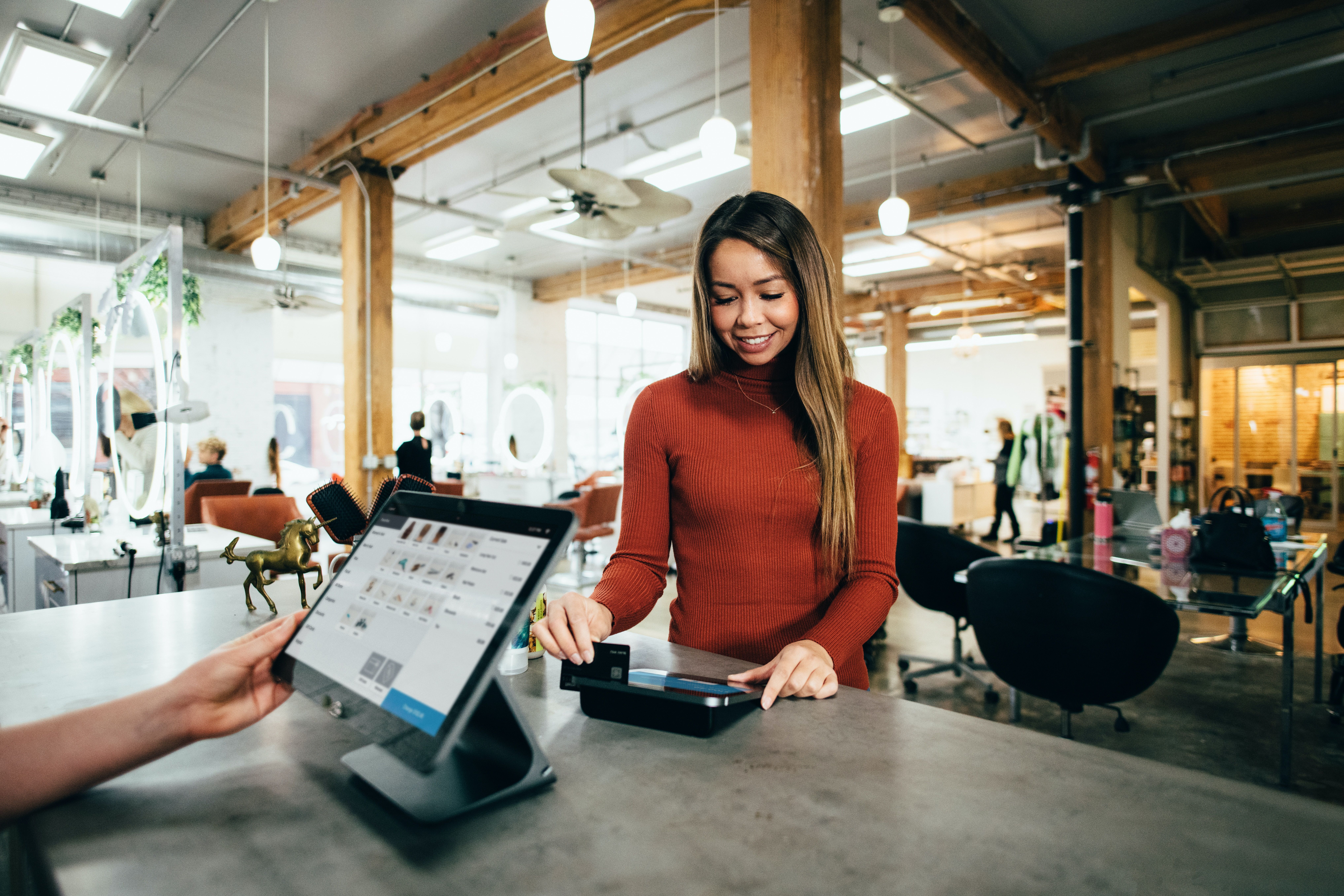 How Does AI Improve Customer Experience