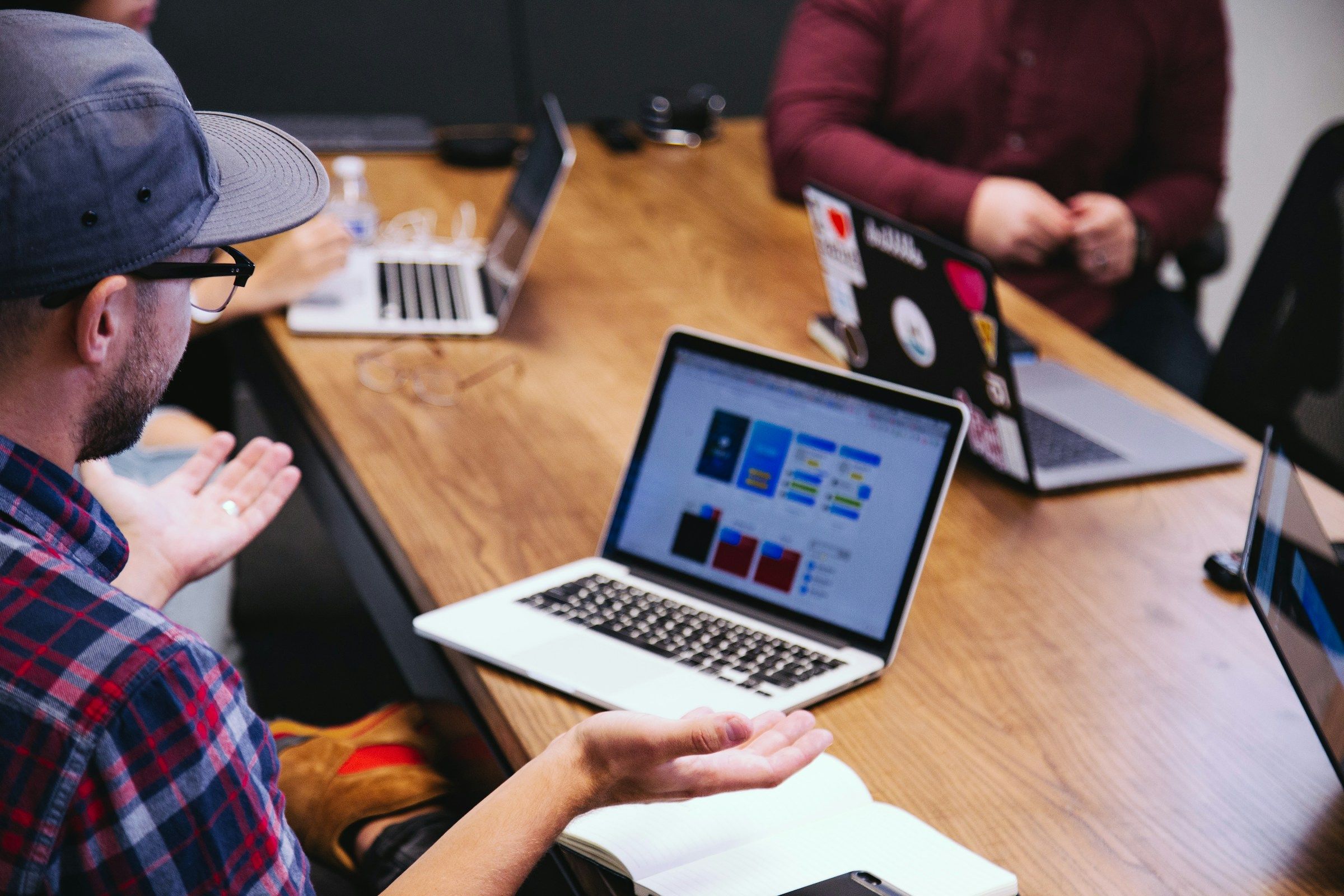 Sales Intelligence CRM