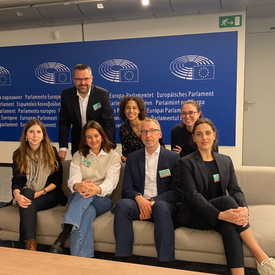 Rencontre à Bruxelles avec des élus du Parlement Européen et la Commission Européenne. 