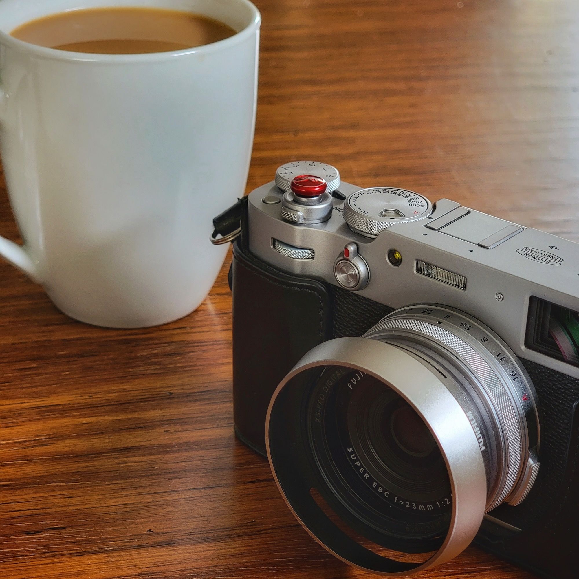 My beloved Fuji X100v camera. Samsung S21 Ultra.