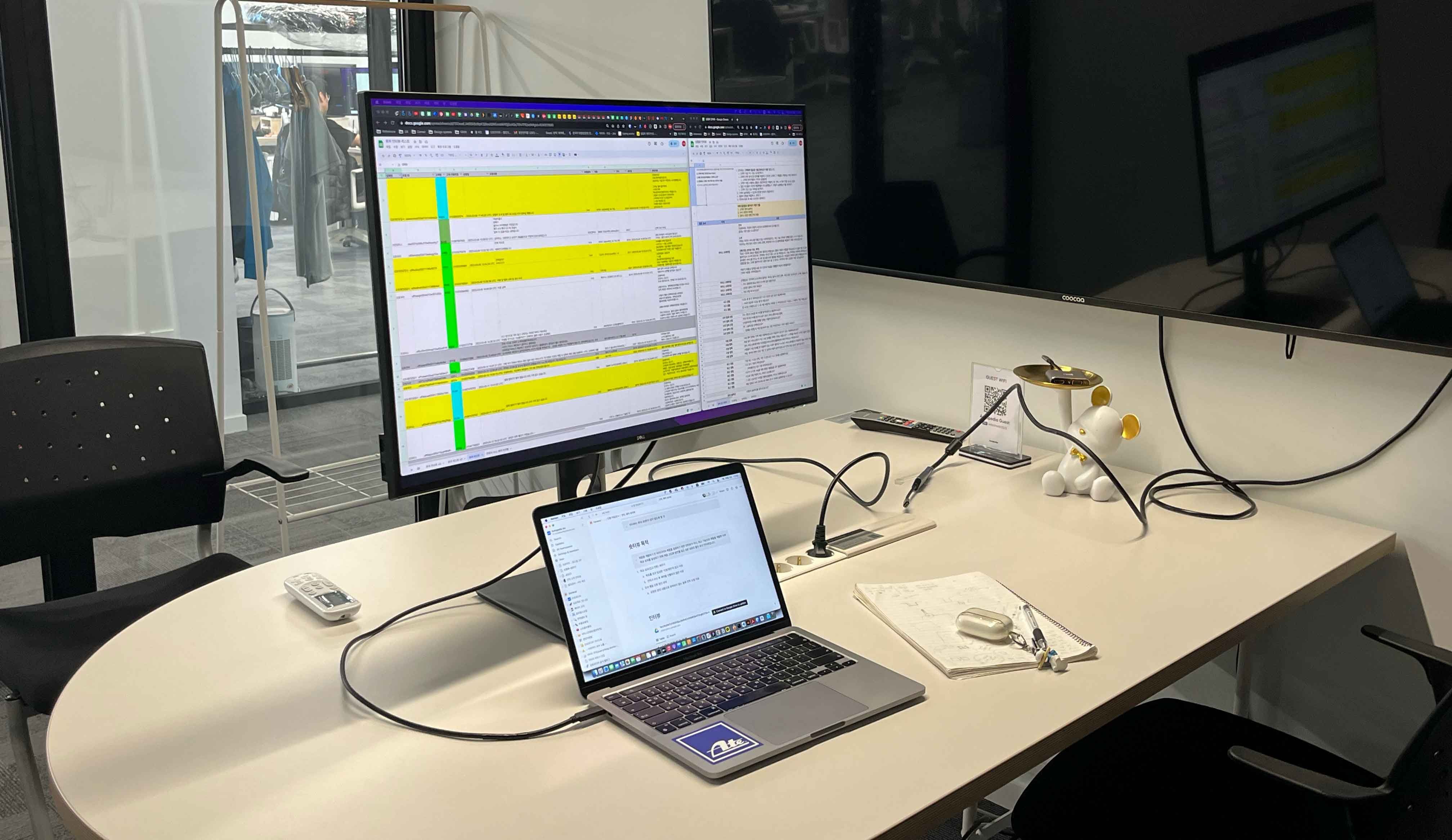 숏터뷰를 위해 하루종일 회의실을 잡고 전화를 돌리기 시작했어요